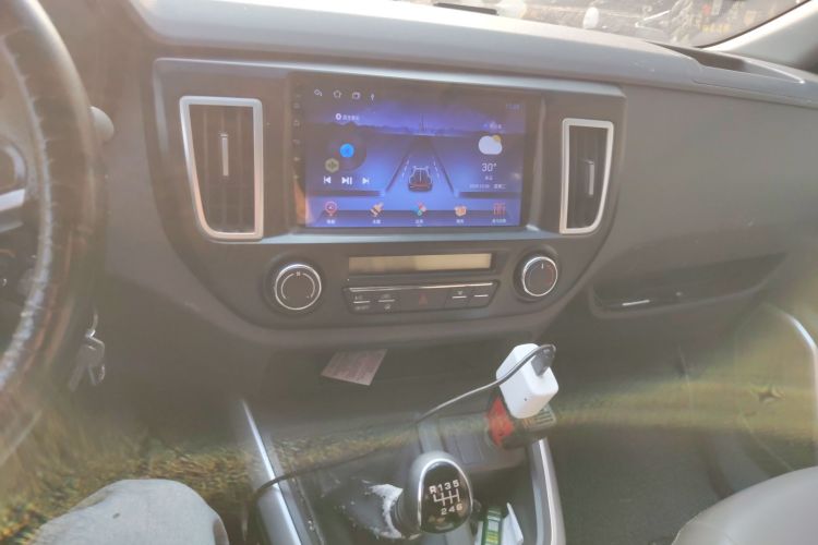 金杯海狮王 2021款 2.0L城运王系列捷运型标准顶6座1TZS中控内饰16