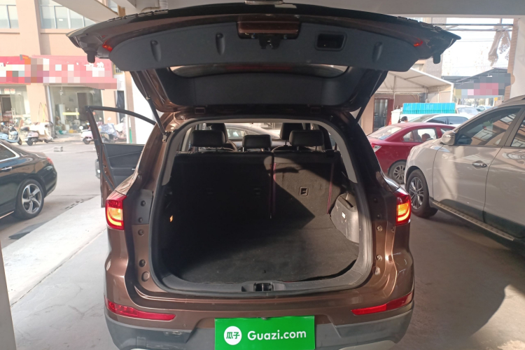 北汽幻速S6 2017款 1.5T CVT乐享型机舱底盘23