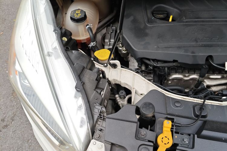 福特 翼虎 2017款 EcoBoost 180 两驱精翼型局部细节9006