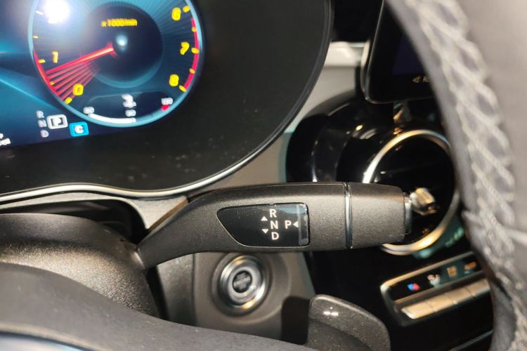 奔驰GLC轿跑 2023款 GLC 260 4MATIC 轿跑SUV局部细节18