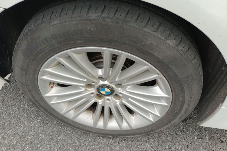 宝马5系 2014款 525Li 领先型车身外观6008