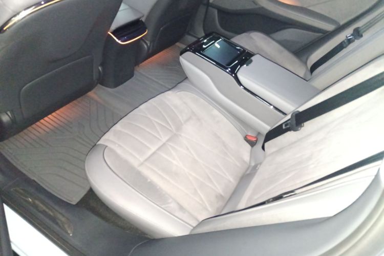 岚图汽车 岚图追光 2023款 四驱长续航版中控内饰7004