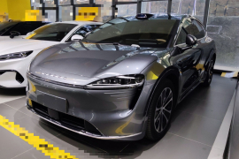 鸿蒙智行 智界R7 2024款 纯电 736km UItra