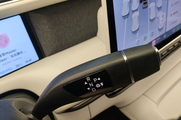 小鹏G6 2023款 755 超长续航 Pro局部细节18