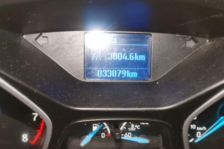 福特 福克斯 2015款 两厢 1.6L 自动舒适型中控内饰15