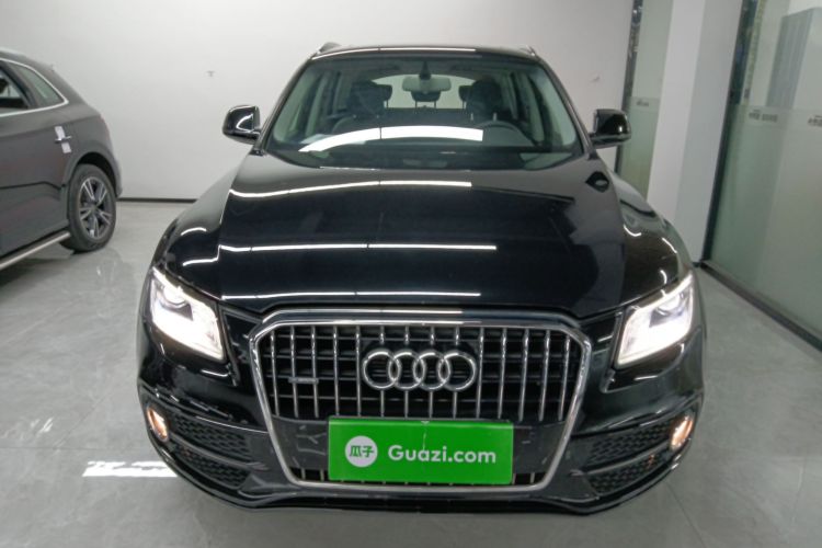 奥迪Q5 2018款 典藏版 40 TFSI 进取型车身外观2