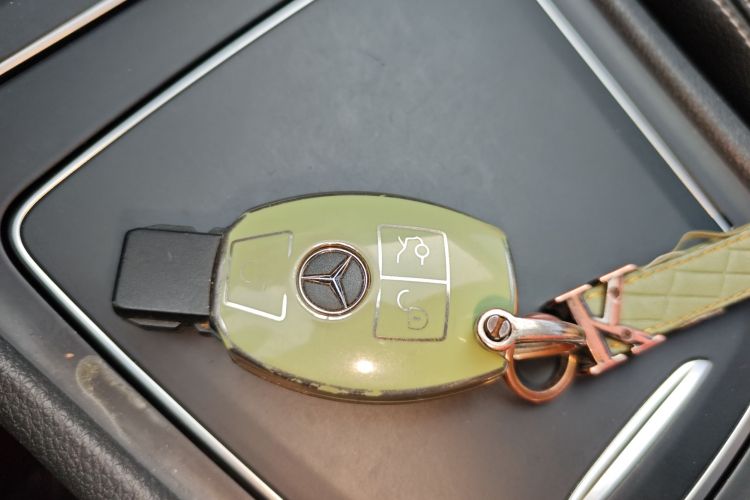 奔驰GLA 2018款 GLA 200 时尚型中控内饰7001