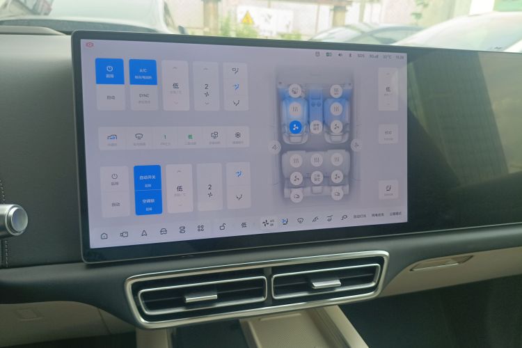 理想汽车 理想L6 2024款 Max中控内饰16