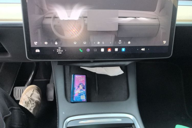 特斯拉 Model Y 2022款 改款 后轮驱动版中控内饰16