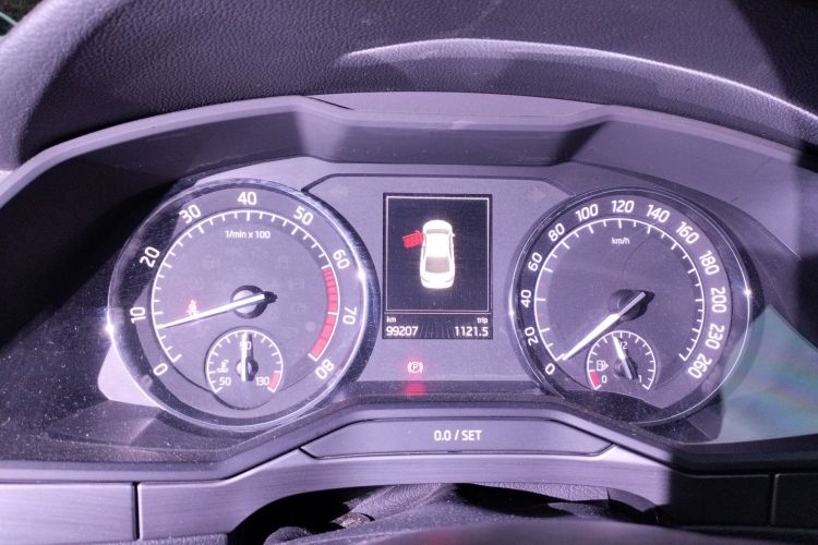 斯柯达 速派 2016款 TSI330 DSG创行版中控内饰14