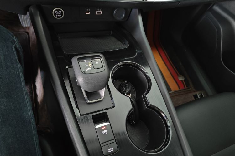 日产 奇骏 2021款 VC-Turbo 300 CVT 2WD舒适版中控内饰18