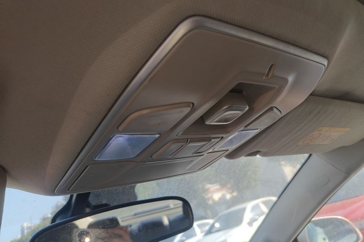 吉利汽车 博瑞 2015款 2.4L 舒适型中控内饰22