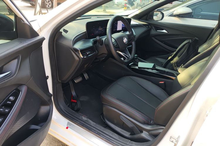 别克 威朗 2023款 Pro GS 猎风版中控内饰7003