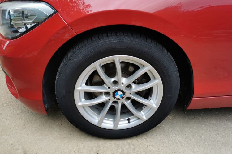 宝马1系(进口) 2018款 118i 领先型车身外观6007