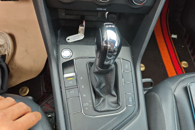 大众 途观L 2018款 330TSI 自动两驱风尚版局部细节18