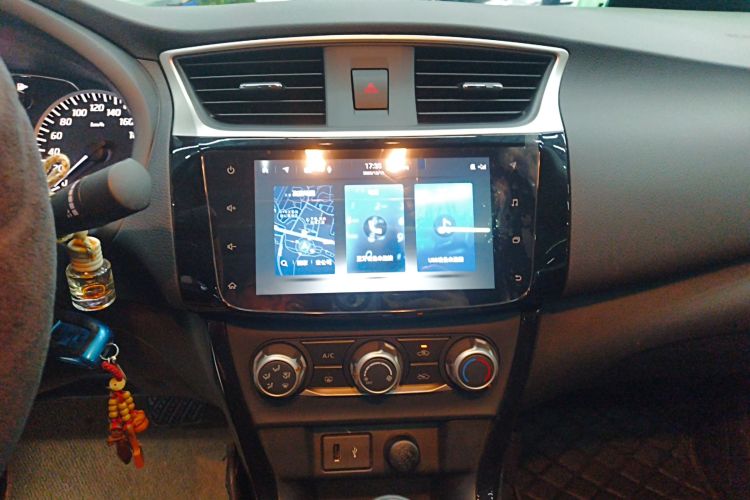 日产 轩逸 2022款 经典 1.6XL CVT豪华版中控内饰16