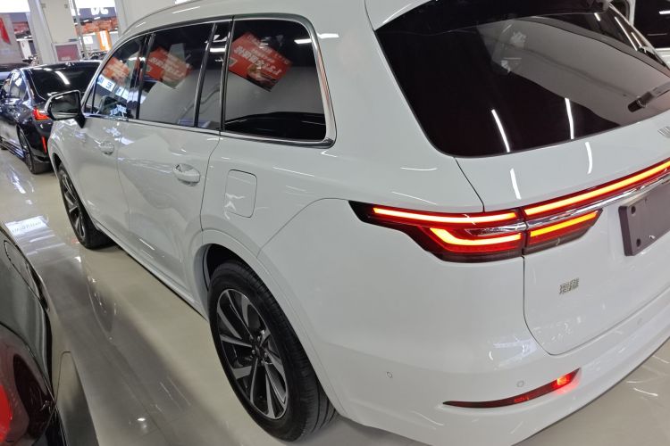 理想汽车 理想ONE 2021款 增程6座版车身外观4