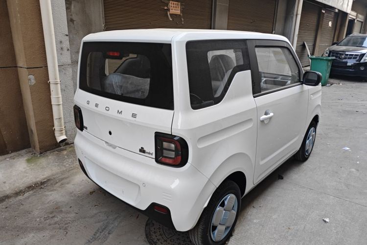 吉利银河 2024款 熊猫mini 200km 耐力熊车身外观6005