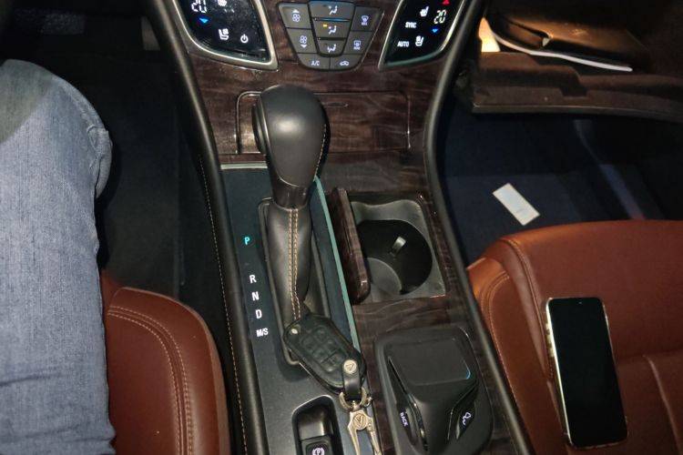 别克 君越 2013款 2.4L SIDI豪华舒适型局部细节18