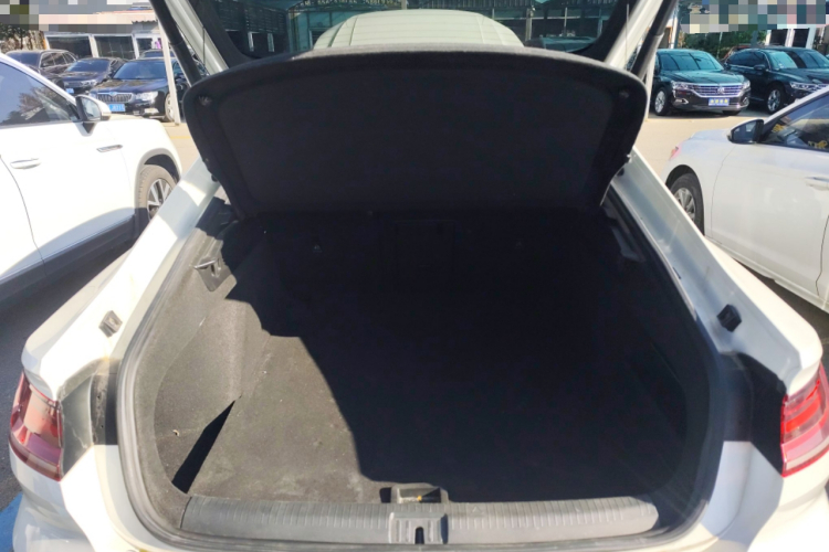 一汽-大众CC 2023款 380TSI 夺目版机舱底盘23