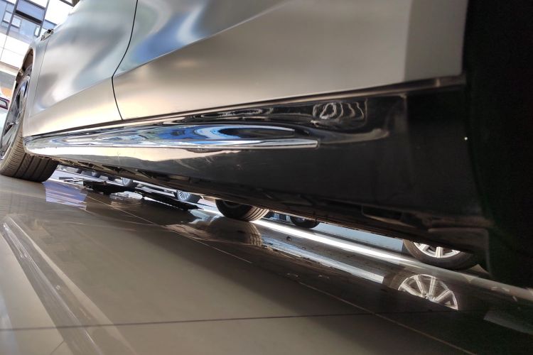 鸿蒙智行 智界S7 2024款 Max 后驱长航智驾版局部细节9002