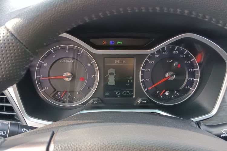 吉利汽车 远景X3 2017款 1.5L 手动精英型中控内饰14