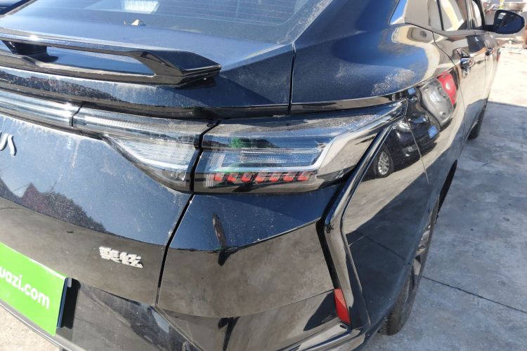 东风风神 奕炫 2023款 马赫版 1.5L 自动追风版车身外观6006