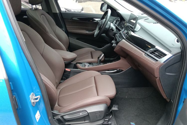 宝马X2 2023款 sDrive25i M运动曜夜版局部细节41