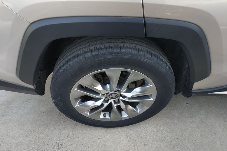 丰田 威兰达 2020款 2.0L CVT两驱豪华版车身外观6008