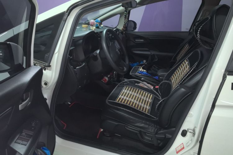 本田 飞度 2016款 1.5L LXS CVT舒适天窗版中控内饰20