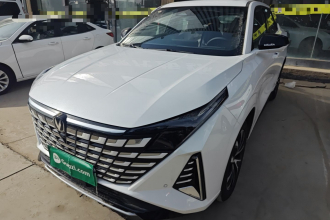 长安UNI-Z新能源 2024款 蓝鲸智电iDD 125km 超越型