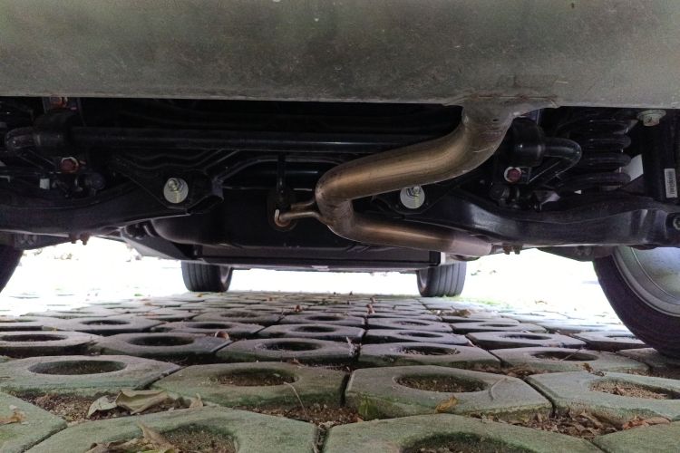 比亚迪 护卫舰07 2023款 DM-i 205KM 旗舰型局部细节9008