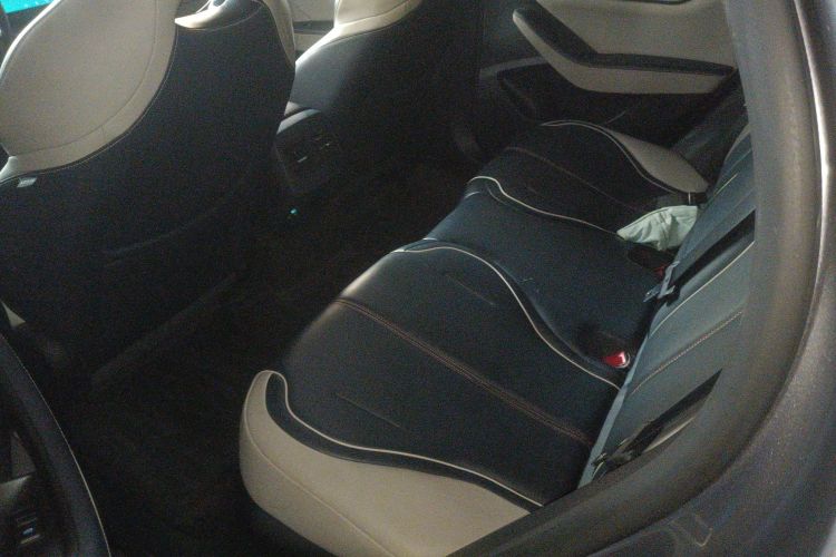 比亚迪 秦PLUS 2021款 DM-i 120KM 旗舰型中控内饰21