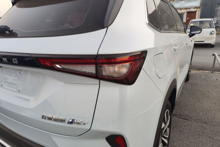 五菱汽车 五菱星辰 2022款 2.0L DHT电速款车身外观9