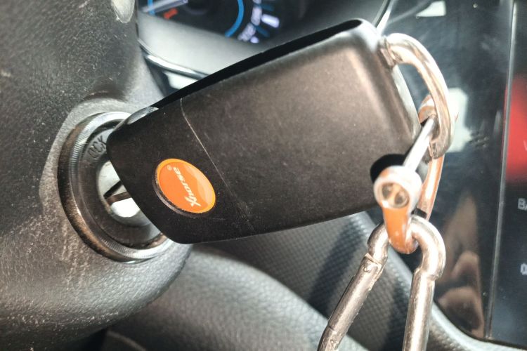 奇瑞 瑞虎3 2016款 1.6L 手动智尚版中控内饰11