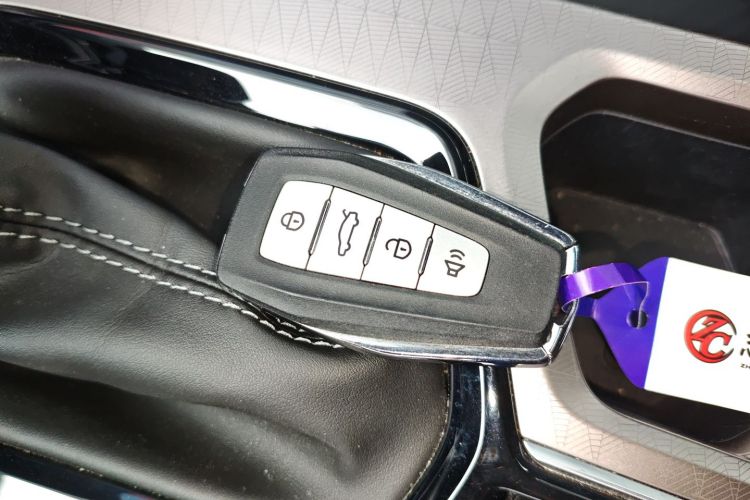 吉利汽车 帝豪 2022款 第4代 1.5L CVT尊贵型中控内饰7001