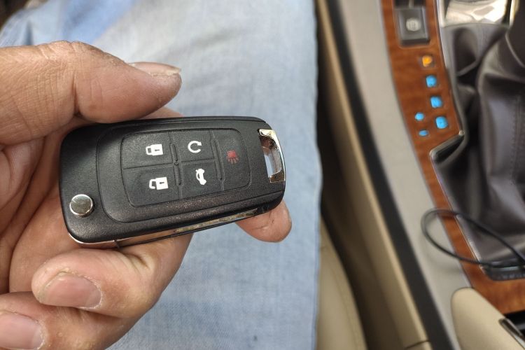 别克 君越 2009款 2.4L豪雅版中控内饰11