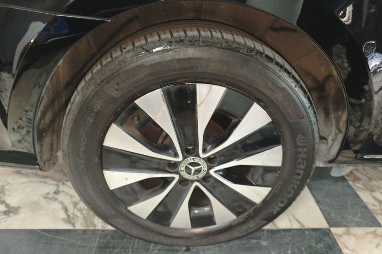 奔驰 威霆 2023款 2.0T 精英版 7座车身外观6008