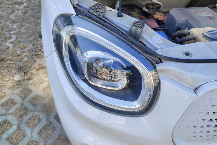 零跑汽车 零跑T03 2020款 400豪华版车身外观8