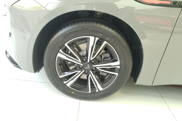 红旗EH7 2025款 600 智选版车身外观6007