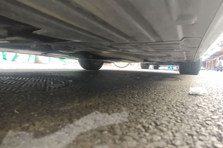 宝马3系 2016款 320Li 进取型局部细节9002