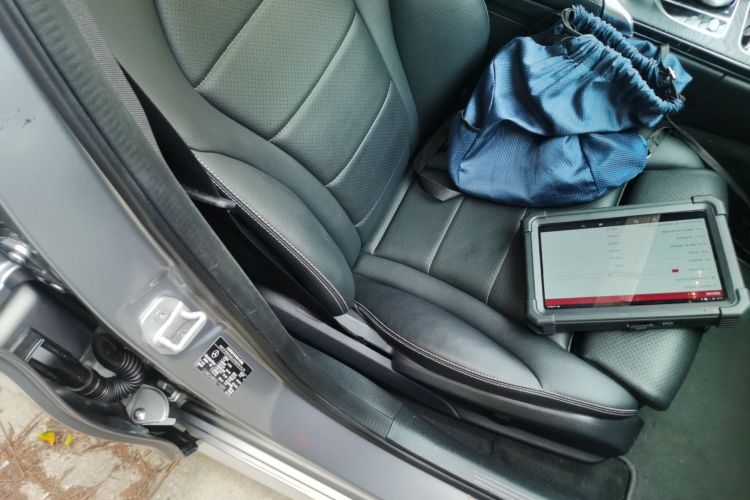 奔驰C级 2016款 C 180 L 运动型局部细节41