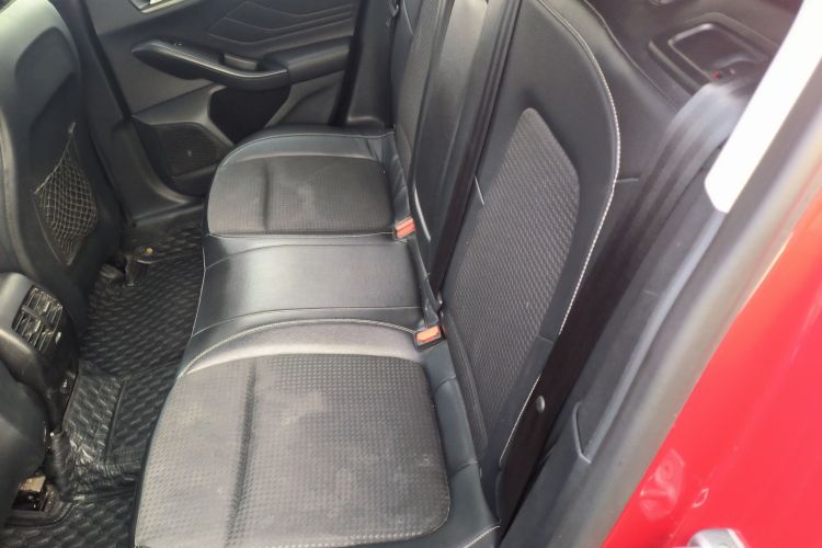 福特 福克斯 2020款 两厢 EcoBoost 180 自动锋潮型中控内饰21