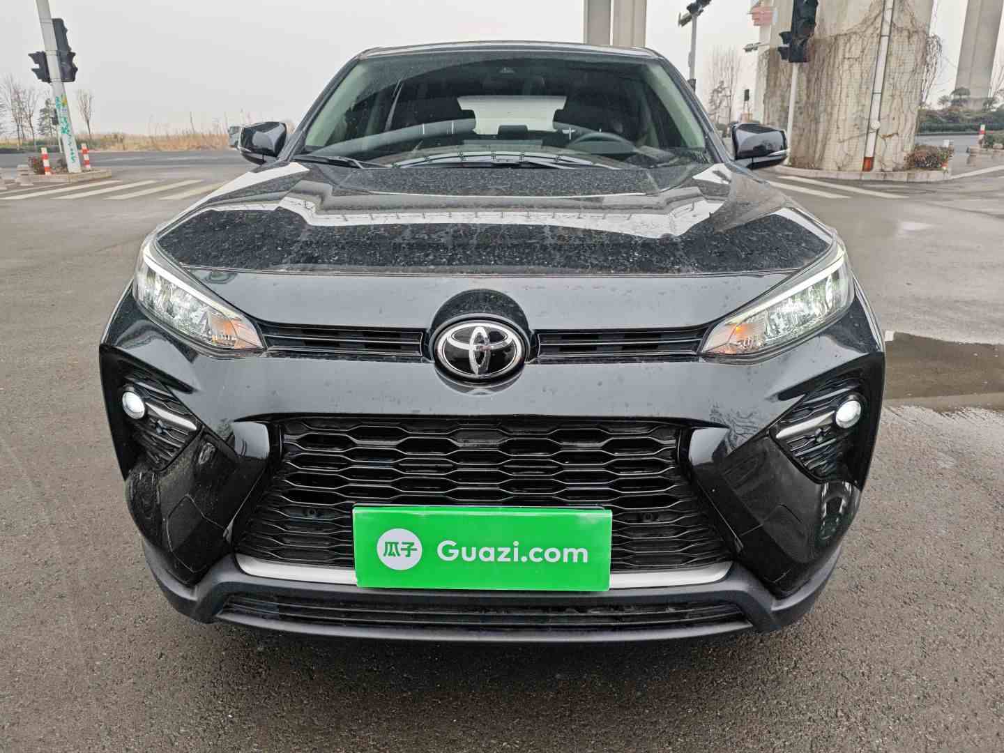 丰田 威兰达 2023款 2.0L CVT两驱都市版(1)