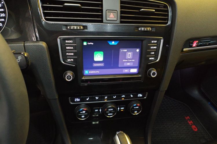 大众 高尔夫GTI 2016款 2.0TSI GTI中控内饰16