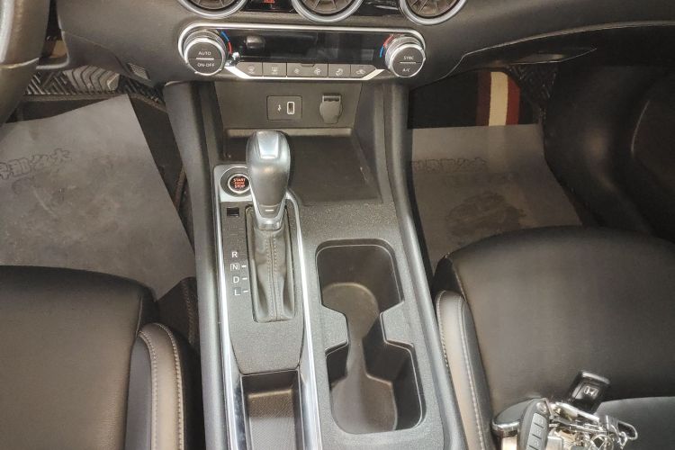 日产 轩逸 2021款 1.6L XL CVT悦享版中控内饰18