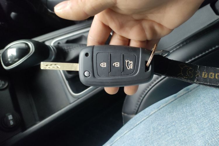 现代 悦纳 2020款 1.4L CVT GLS炫酷版中控内饰7001