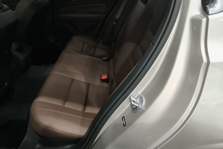 沃尔沃S60 2024款 B4 智逸豪华版中控内饰21