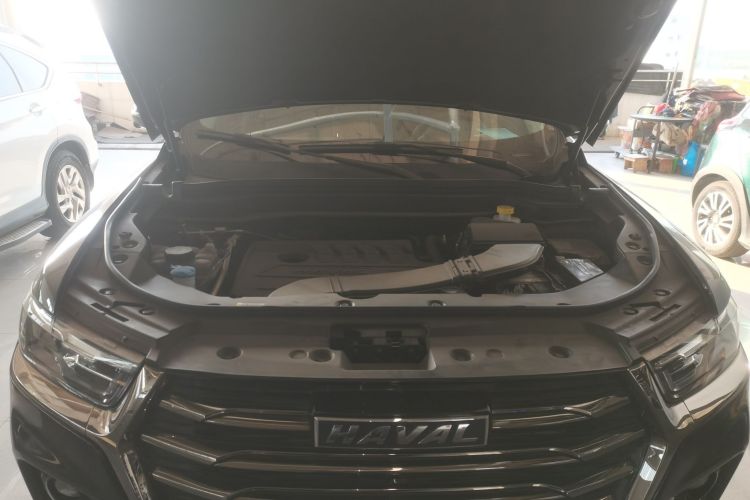 哈弗H6 2021款 国潮版 1.5T 自动冠军版机舱底盘24