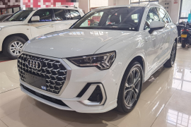 奥迪Q3 2024款 40 TFSI 时尚动感型